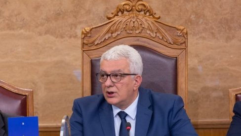СРБИ ЛОШЕ СХВАЋЕНИ: Председник Скупштине Црне Горе и лидер НСД Андрија Мандић изазвао дебате политичким слоганом